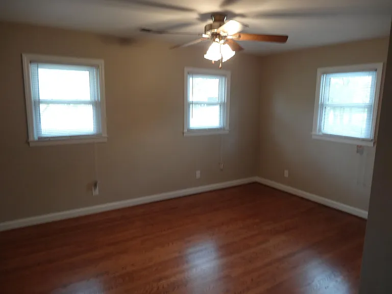 5773 Gumtree Rd — Photo 1