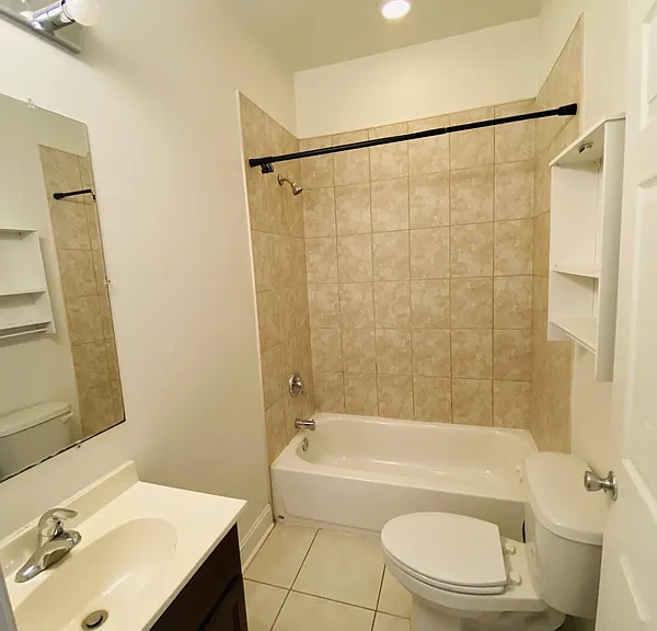 1600 Light St #B — Photo 11