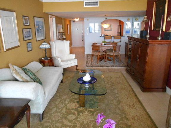4th image of 20301 W Country Club Dr APT 2330