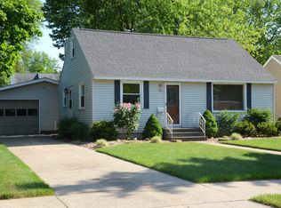 330 Ottawa Ave, Grand Haven, MI 49417