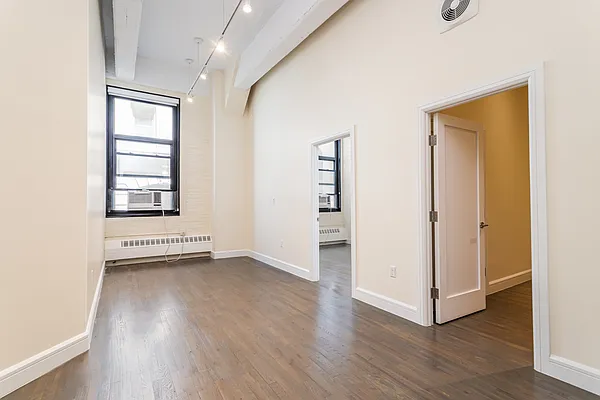 Rented by REAL New York | media 10