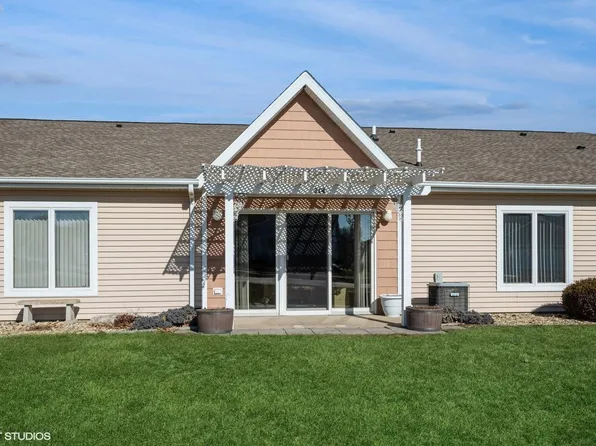 108 16th Ave SW APT 314, Waverly, IA 50677