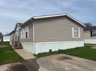 8273 Hidden Holw, Fenton, MI 48430
