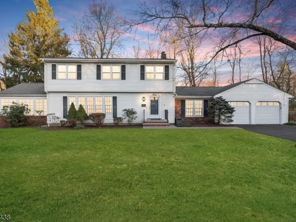 30 Murphy Cir, Florham Park Boro, NJ 07932