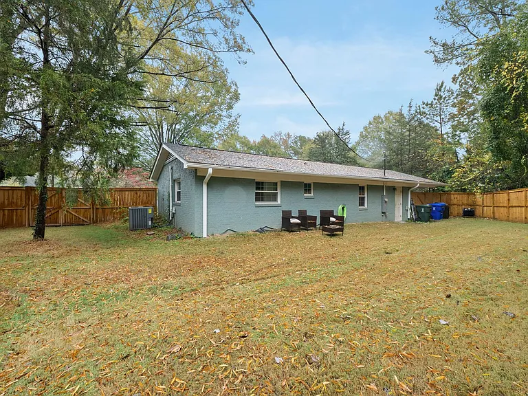 1002 Bacon St — Photo 26