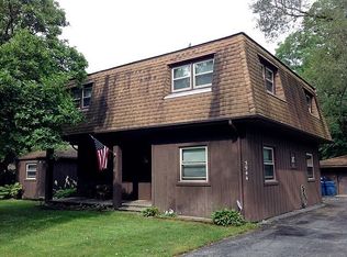 3944 Crete Rd, Crete, IL 60417