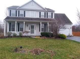 7256 Moss Creek Cir, Liverpool, NY 13090