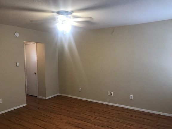 4th image of 4521 Columbia Ave