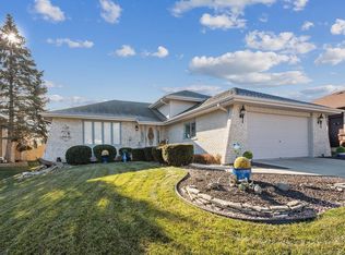 5521 Jessica Dr, Oak Forest, IL 60452