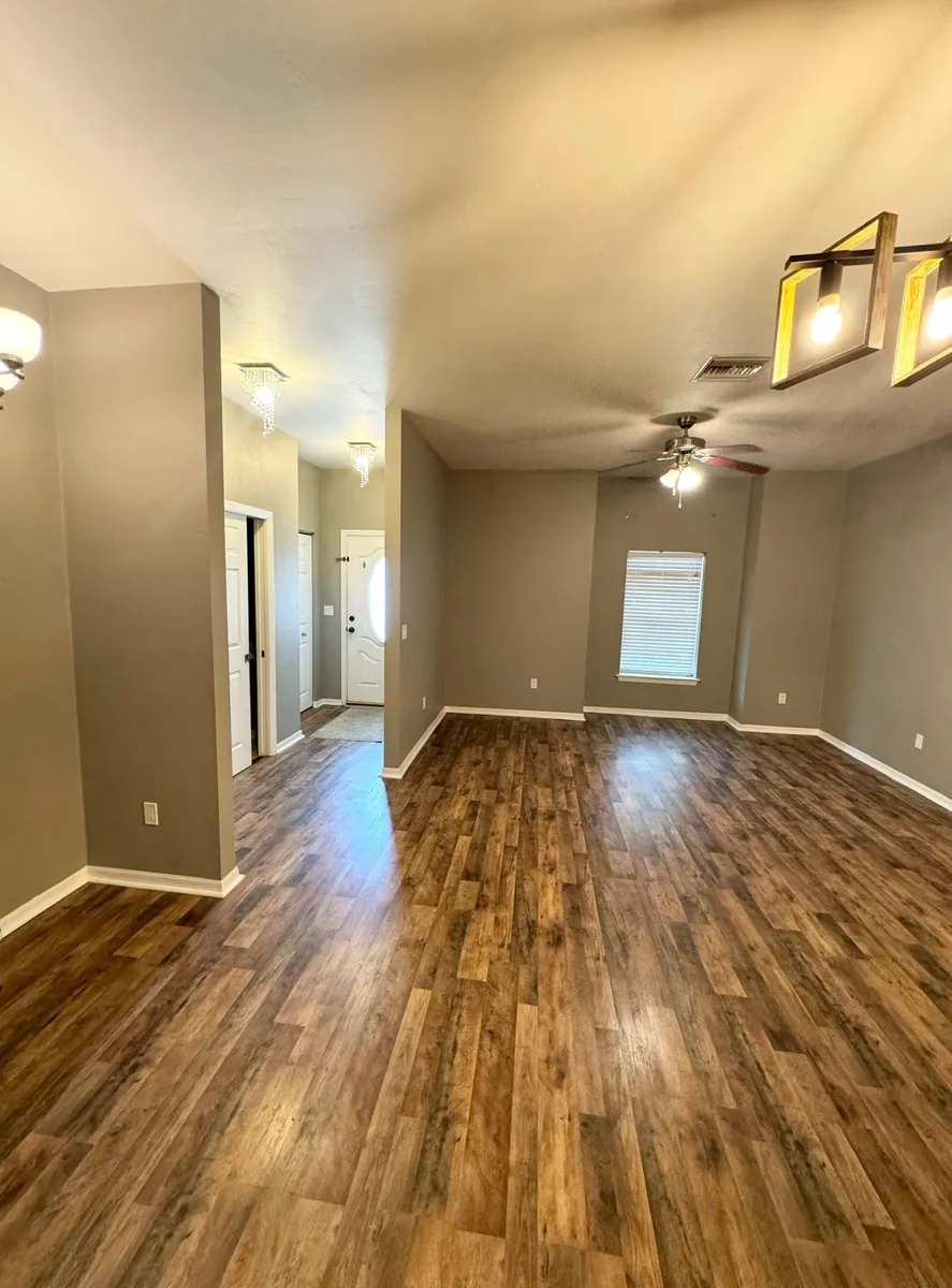 Primary Photo - 110 SW 145th Dr #3