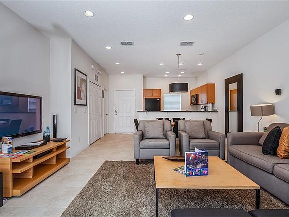 3rd image of 3014 Bird Of Paradise Ln
