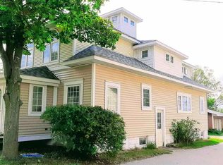 5131 Main St, Onekama, MI 49675