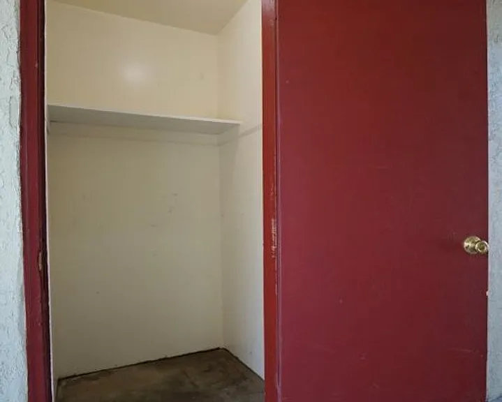 RIV511-525 — Photo 24