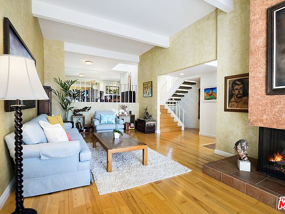 4th image of 1840 Palisades Dr