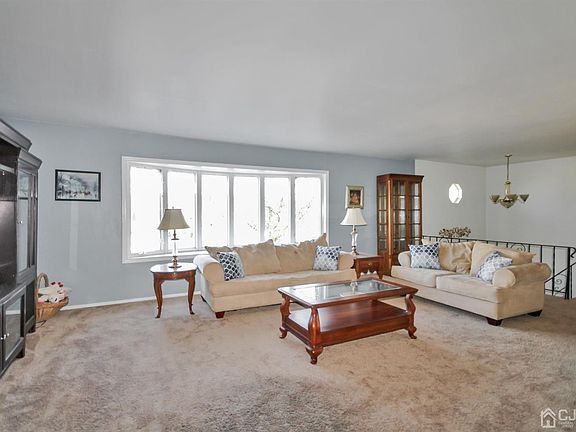 2nd image of 16 Rath Ln