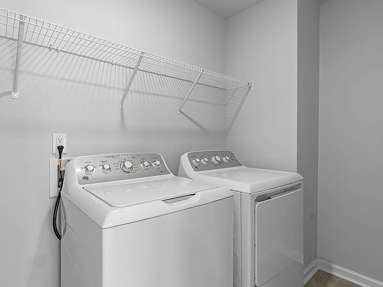 2203 Cape May Ln — Photo 25