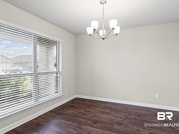 5th image of 1256 Fairlawn Dr