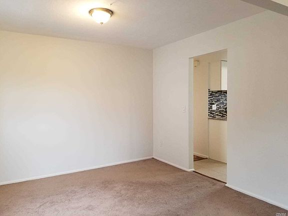 3rd image of 51 Baisley Ave
