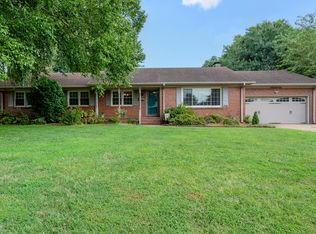 1032 Pickwick Rd, Virginia Beach, VA 23455