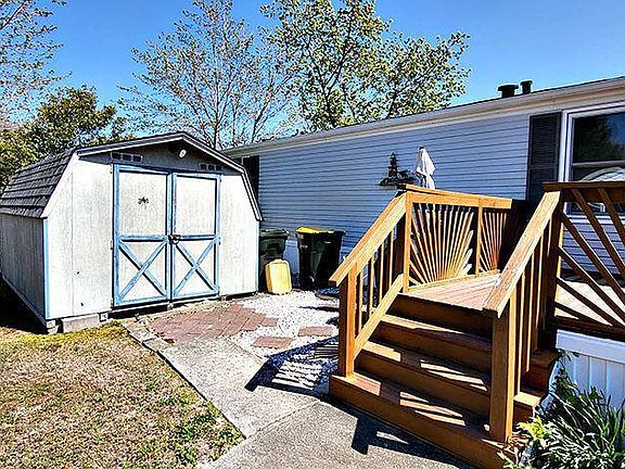 3rd image of 33411 Hartford Ct Lot 128
