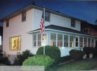 1 Center St, Excelsior, MN 55331