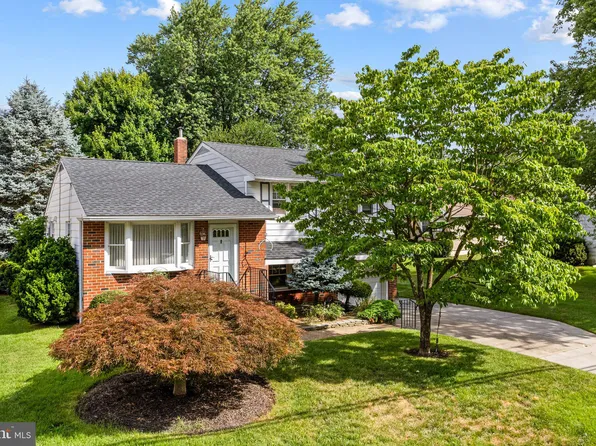 604 Davis Rd, Barrington, NJ 08007