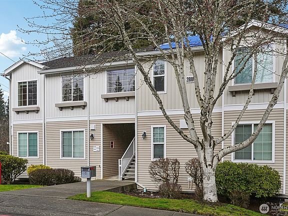 3rd image of 2800 SE 8th Street #2132