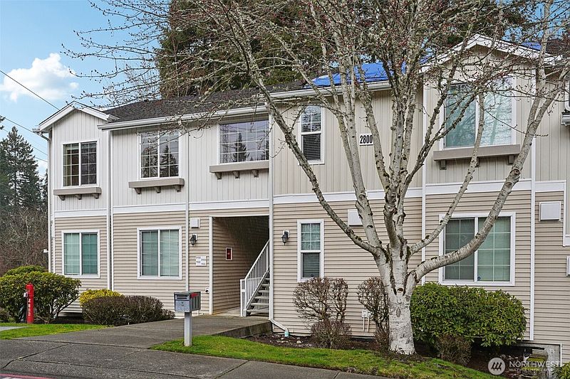 3rd image of 2800 SE 8th Street #2132