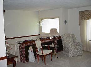 5th image of 54 Highland Dr