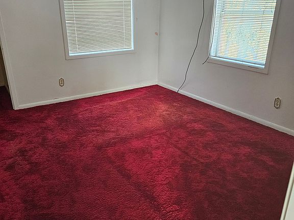 3rd image of 54 E 700 S