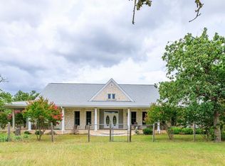 11453 N Us Highway 87, Fredericksburg, TX 78624