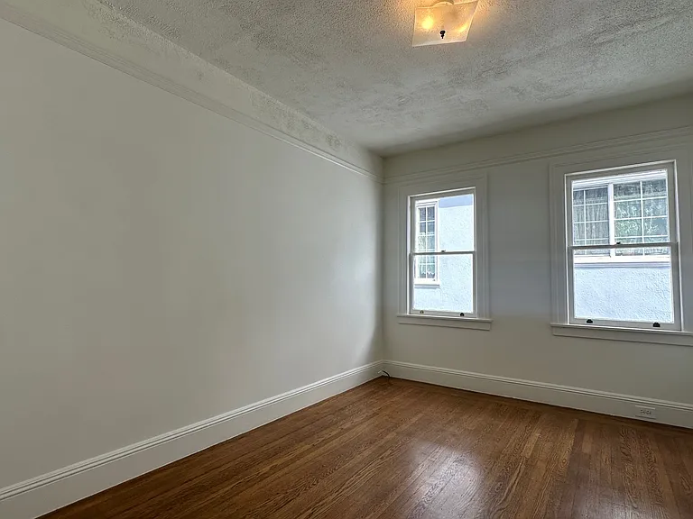 11 Southwood Dr — Photo 11