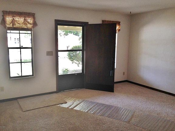 2nd image of 174 Woodland Ave