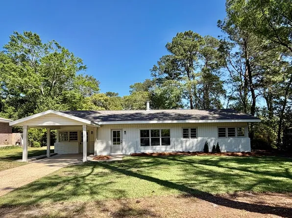 106 N Roberta Ave, Dothan, AL 36303