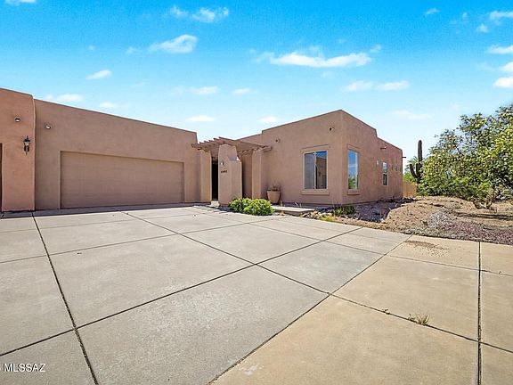 2nd image of 13792 E Langtry Ln