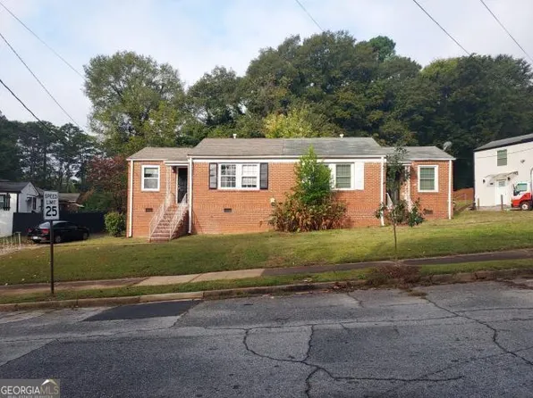 1751 Lisbon Dr SW, Atlanta, GA 30310