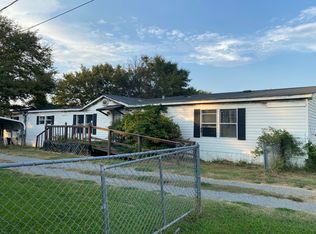 909 Cheryl Ln, Lake Village, AR 71653