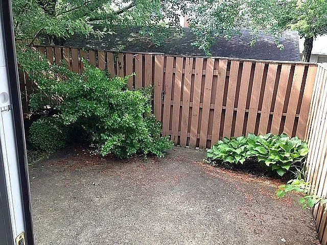 1304 Gray Hawk Rd — Photo 30