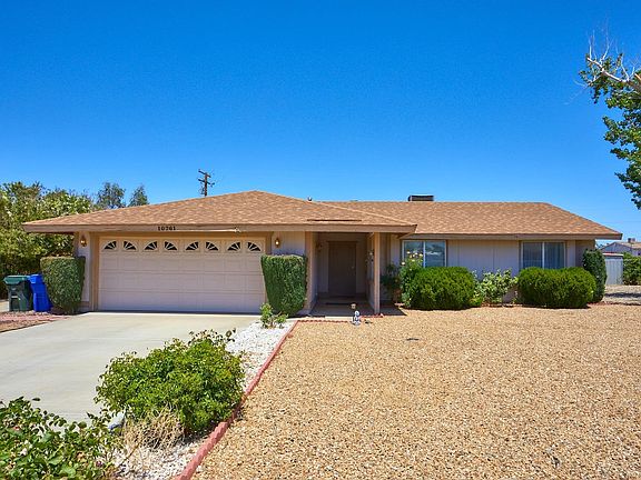 3rd image of 10761 Cochiti Rd
