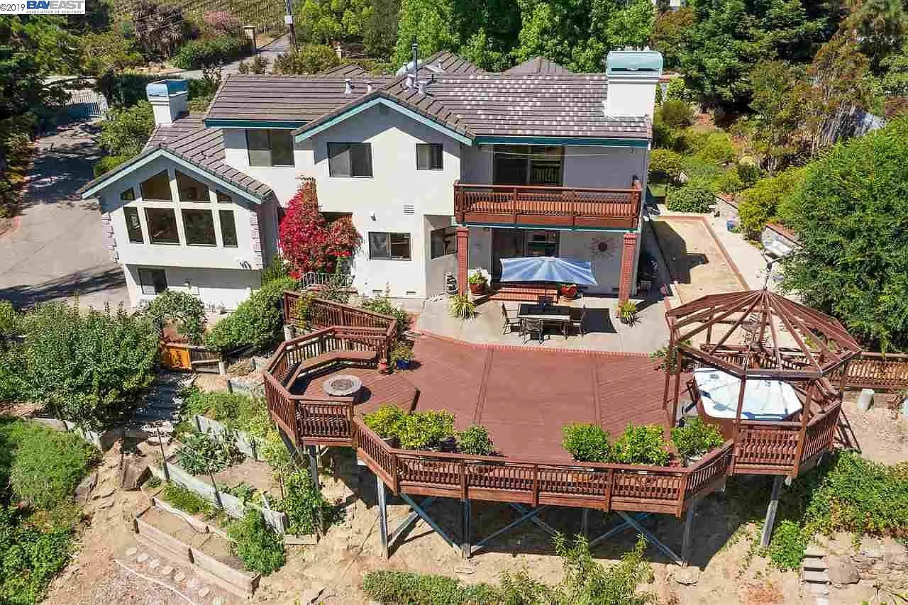 5695 Jensen Rd photo 1