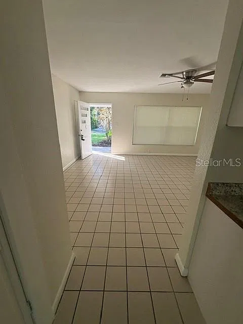 2 bed 1.5 SFH — Photo 2
