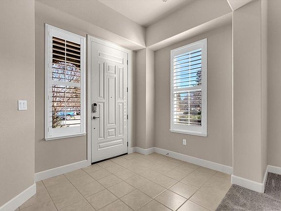 5th image of 607 Woodacre Dr