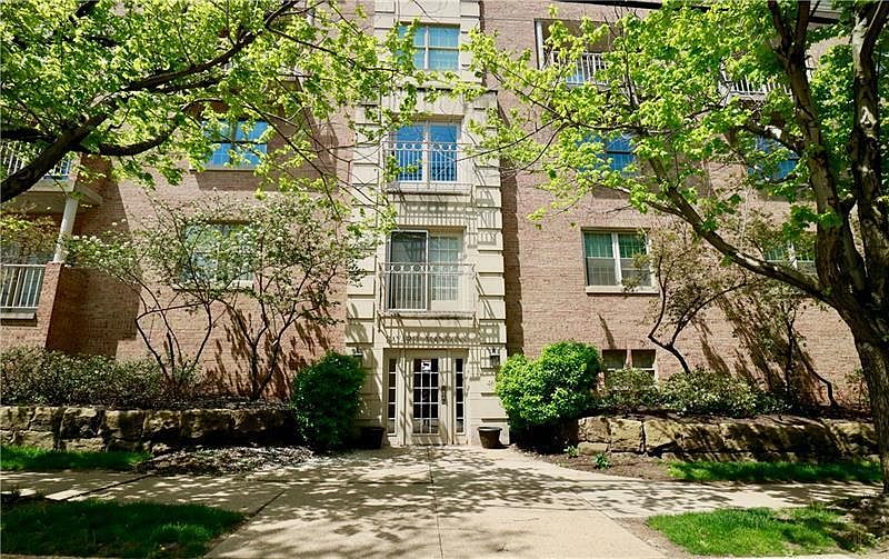 Front View of the Bldg