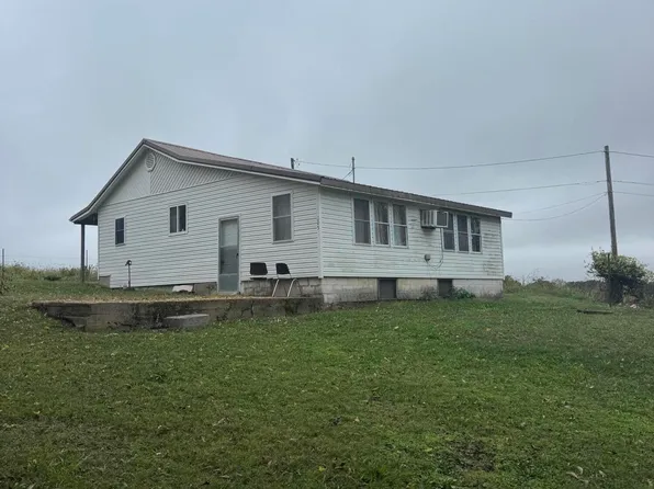 205 W Hamilton Avenue, Ava, MO 65608