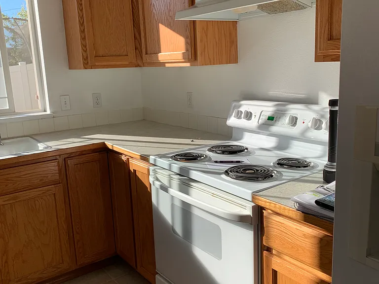 883 N Bainbridge St — Photo 17