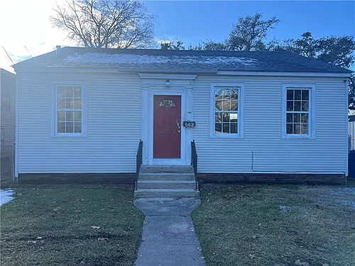 562 Central Ave Photo 1