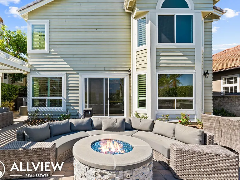 15 Summitcrest — Photo 49