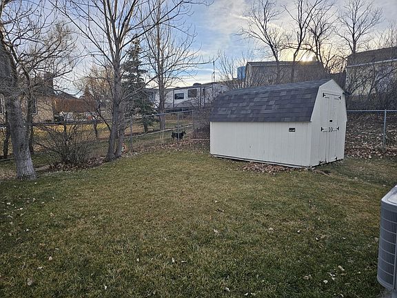 3rd image of 2608 Gallery View Dr