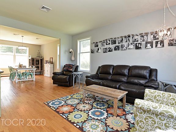 3rd image of 7 Katrina Ct