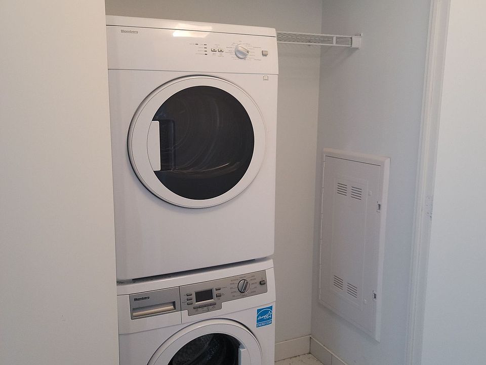 1st image of 181 Dundas St #3901